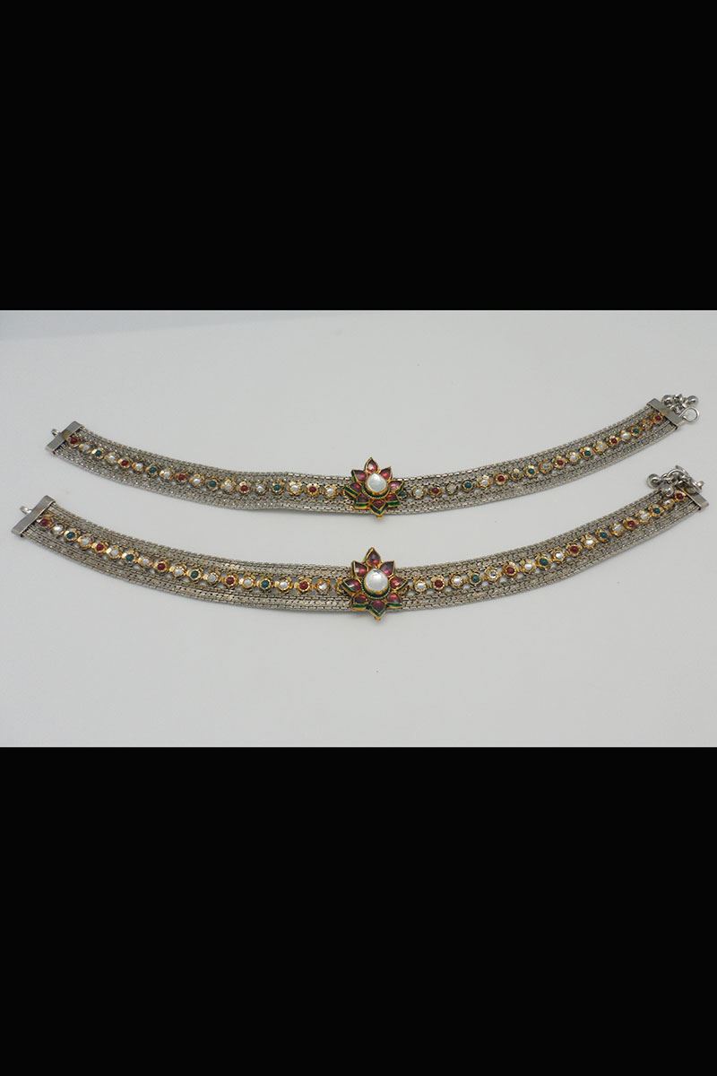 Pink & green stylish payal