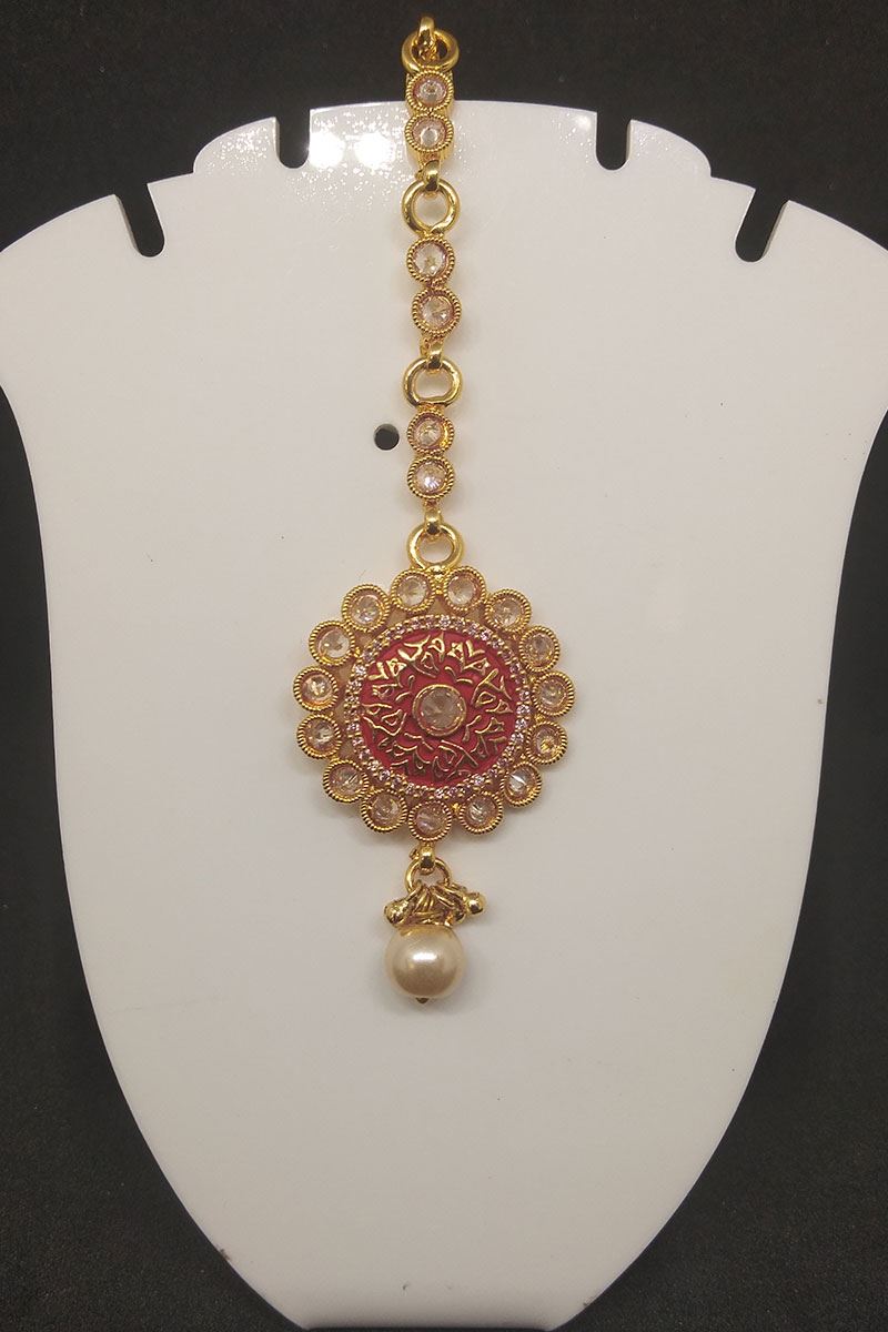 Alluring red color designer maang tikka