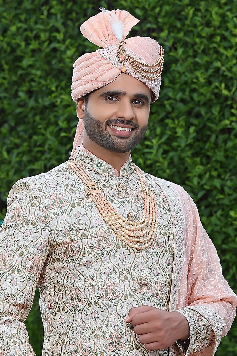 Dashing Off-White Colored Designer Sherwani