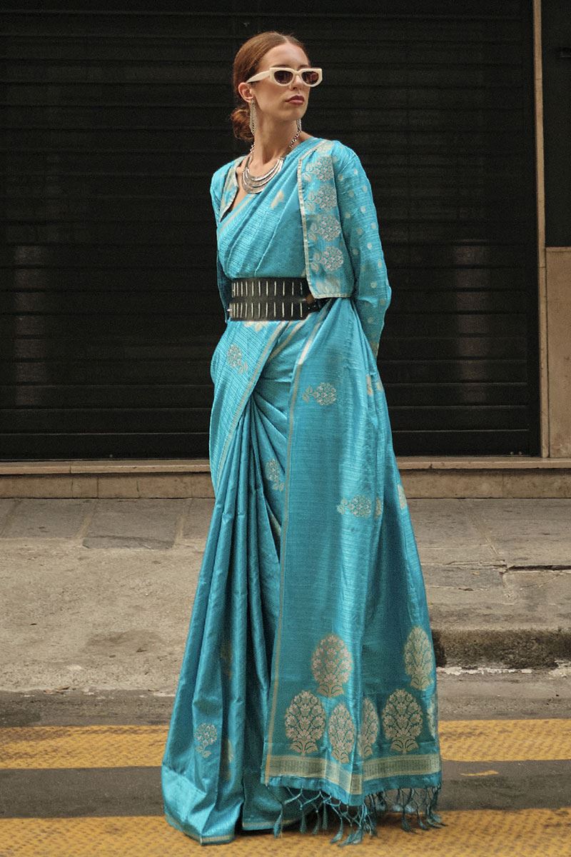 Captivating Rama Colored Designer Saree