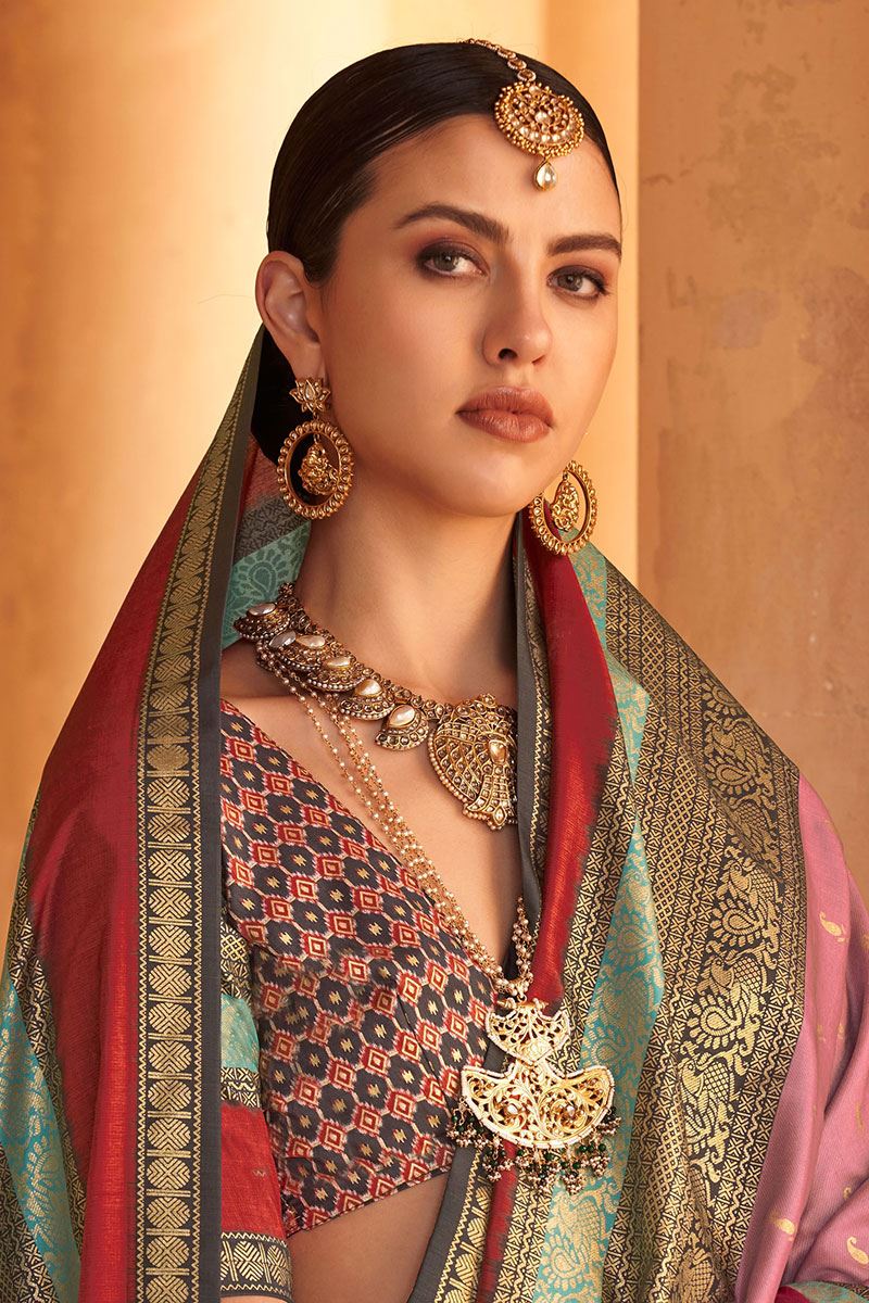 Aesthetic Pink Colored Designer Saree