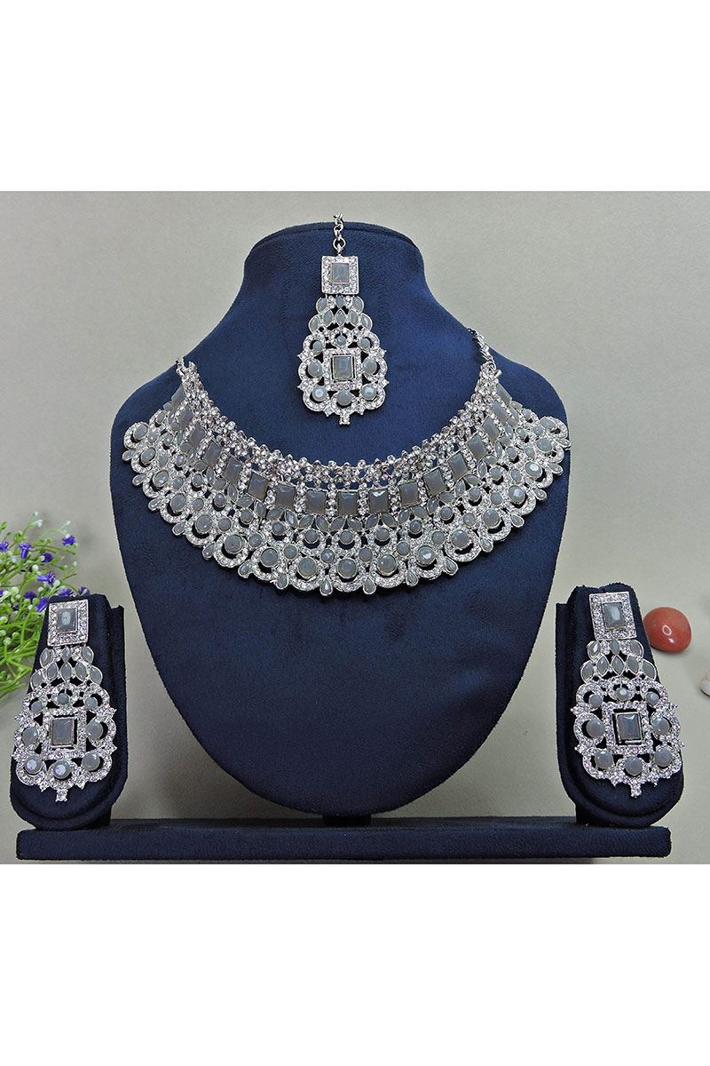 Awesome Grey Designer Necklace Set for Party and Engagement