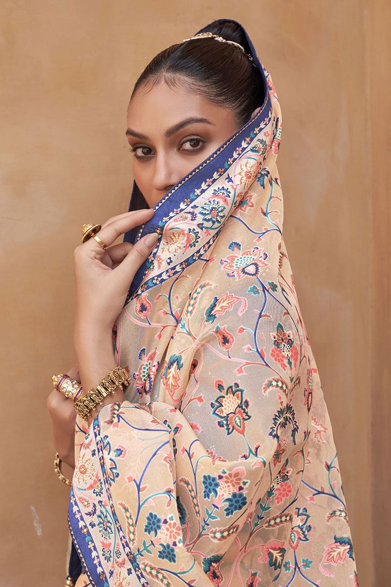 Exuberant Designer Saree for Festival and Wedding