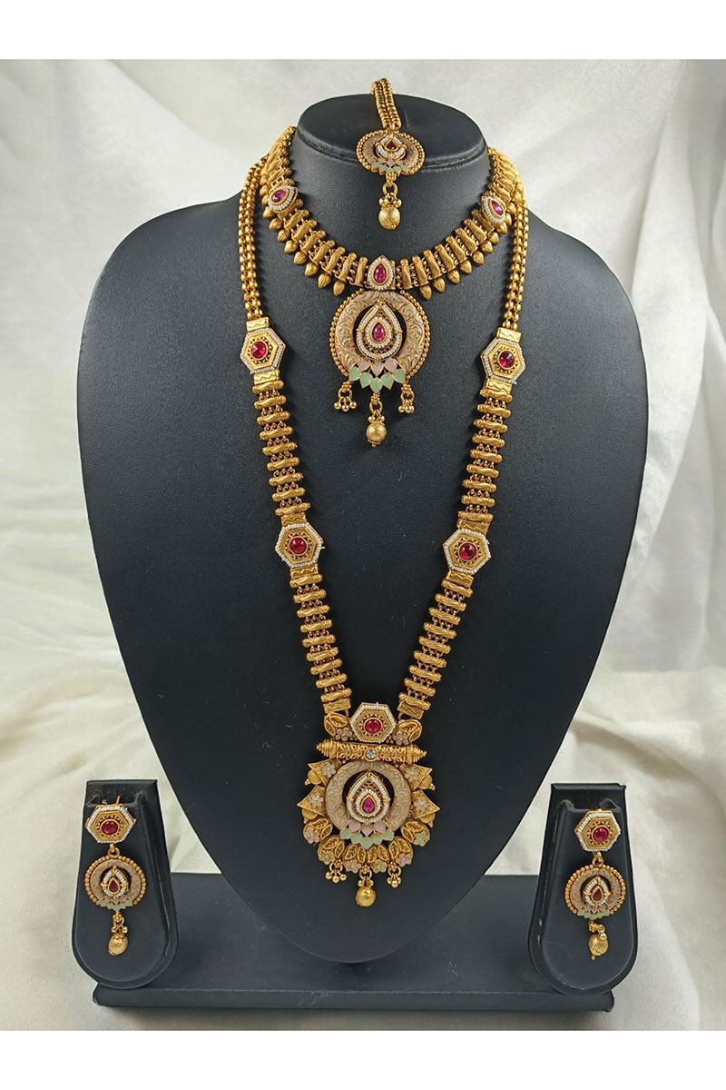 Marvellous Golden Designer Necklace Set for Wedding, Reception, and Festivals