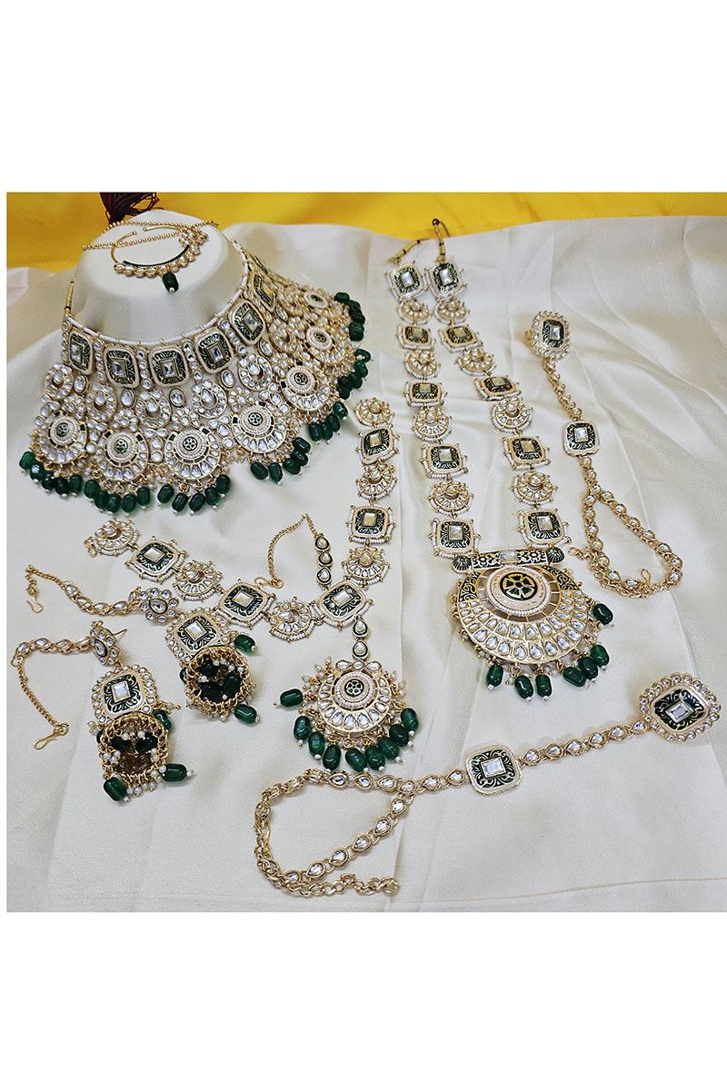 Beautiful Green Designer Wedding Necklace Set for Wedding, Reception, and Mehendi