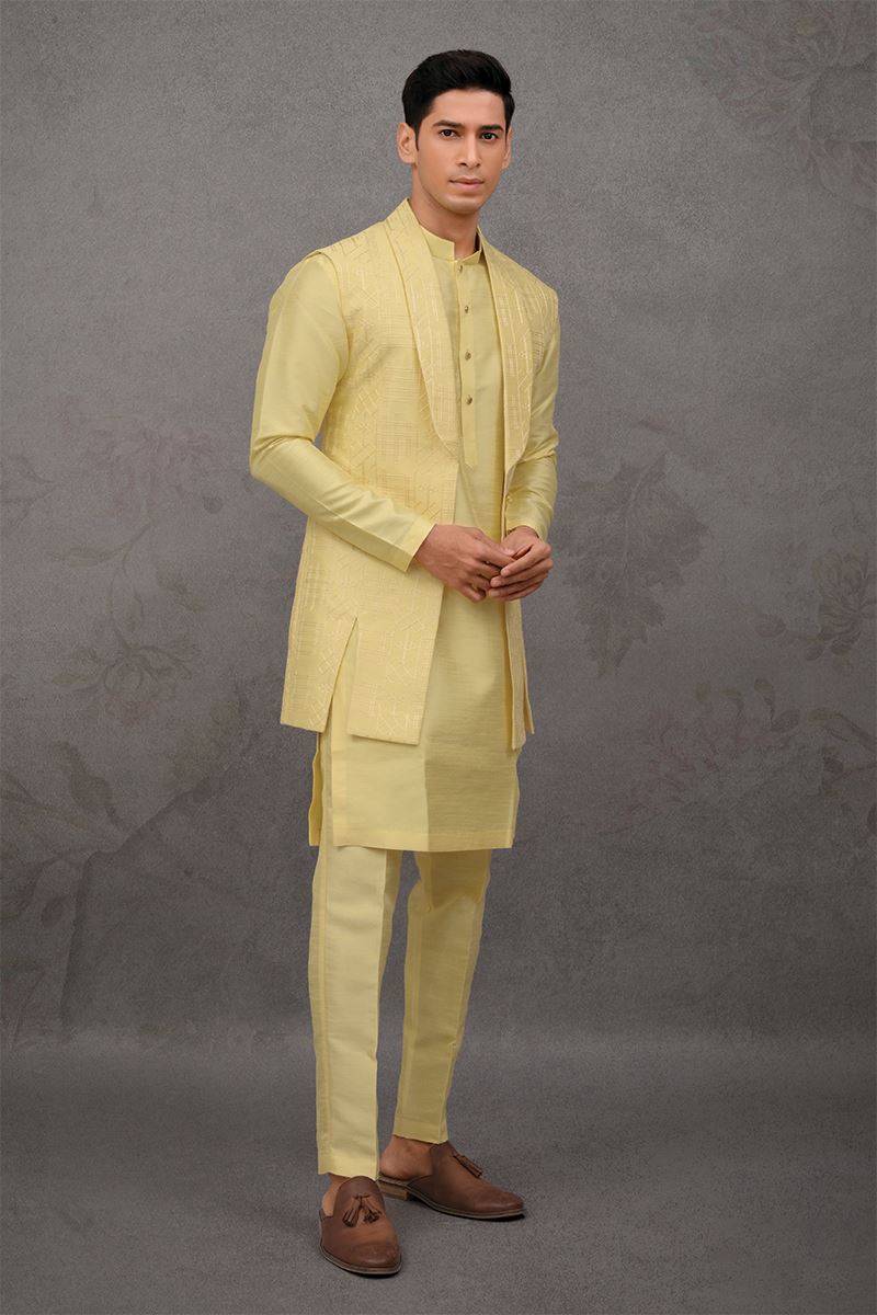 Impressive Yellow Designer 3-Piece Men’s Suit for Haldi and Festivals