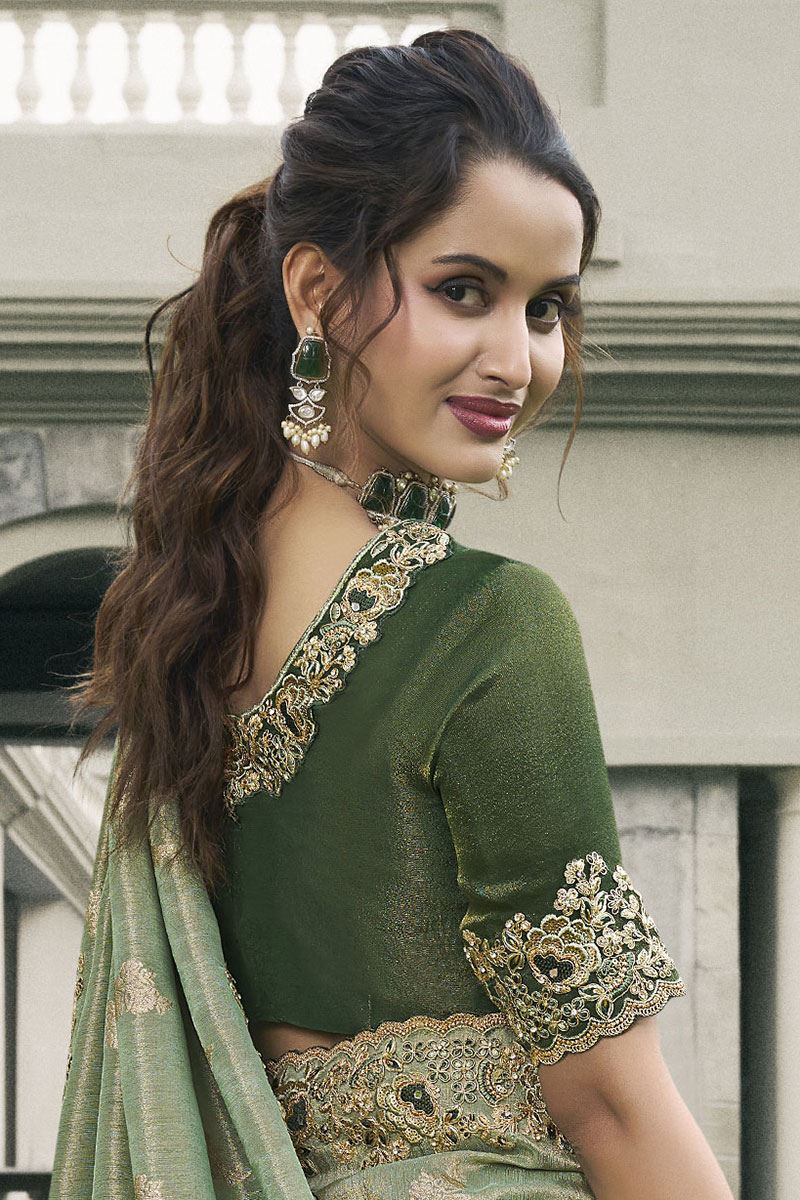 Beautiful Pure Viscose Tissue Jacquard Designer Saree for Mehendi, Engagement, Party, and Reception