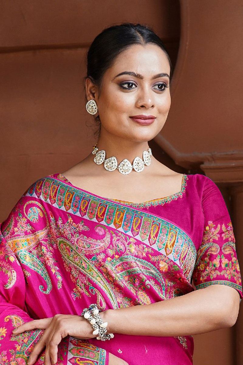 Appealing Silk Designer Saree for Wedding and Reception