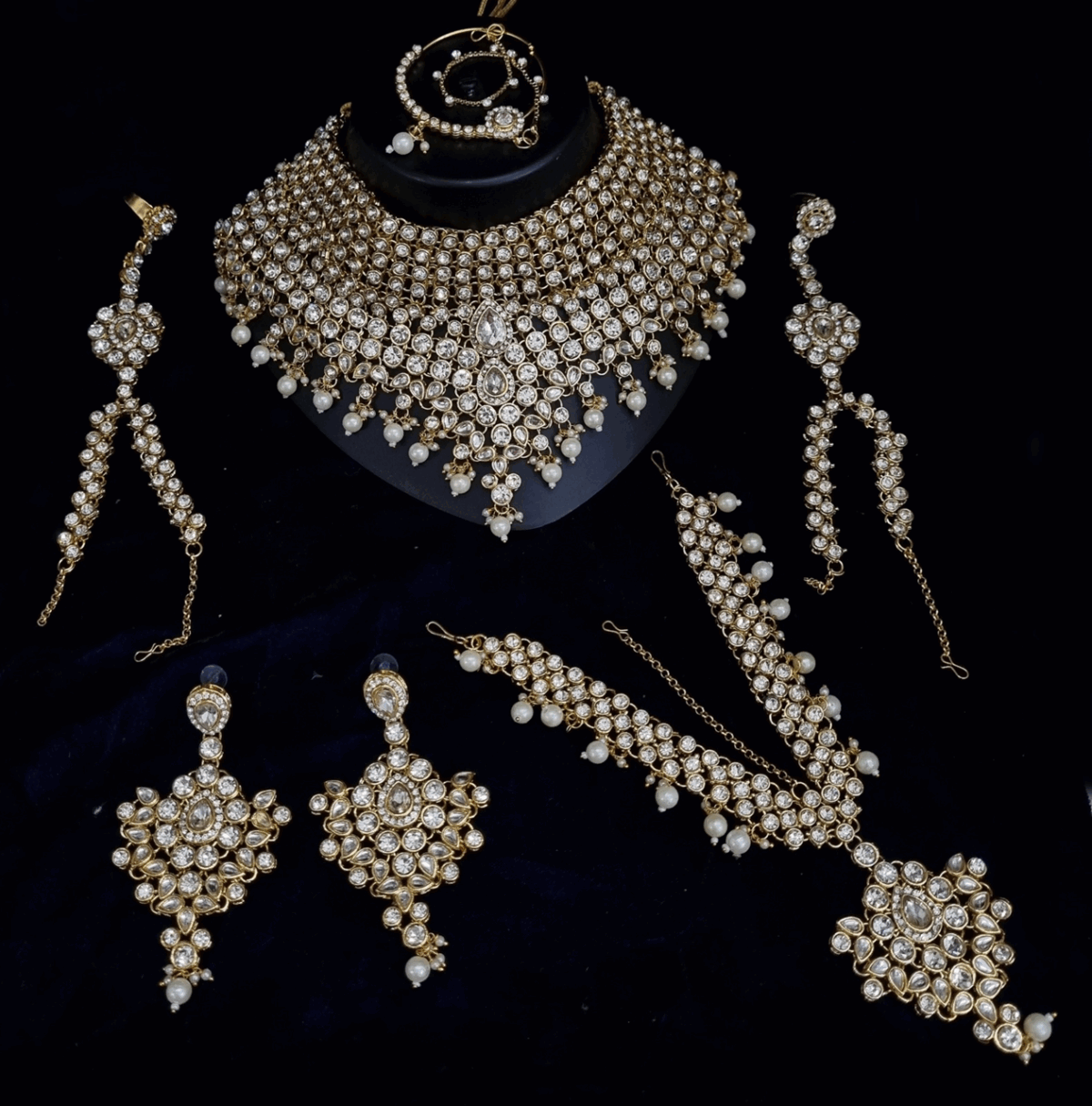 Impressive White, Silver Designer Bridal Necklace Set for Wedding and Reception