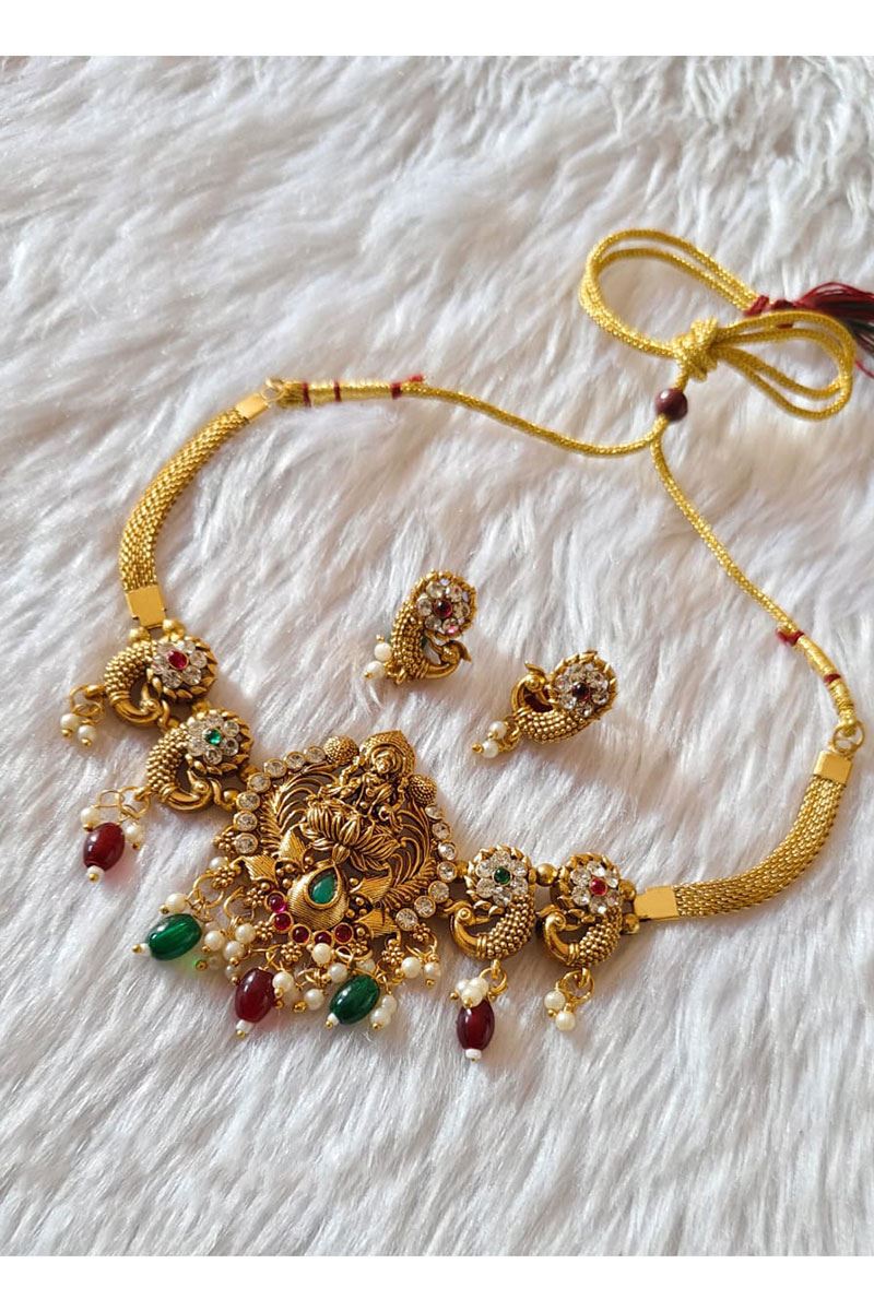 Attractive Golden Designer Necklace Set for Wedding, Reception, and Festivals