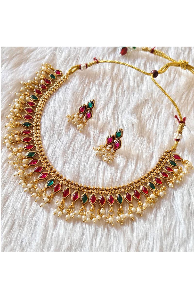 Magnificent Golden Designer Necklace Set for Wedding, Reception, and Festivals