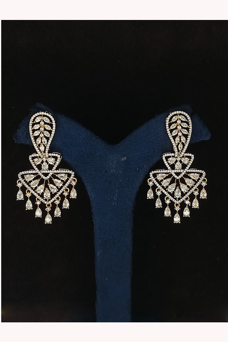 Irresistible Gold Tone Designer Earring Set for Wedding, Reception, Party, Sangeet, and Festivals