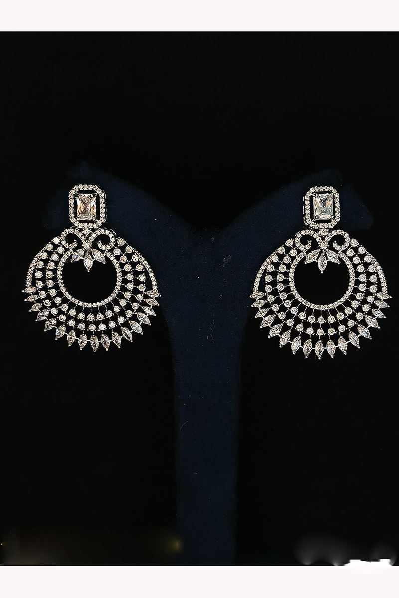 Lovely Silver Tone Designer Earring Set for Wedding, Reception, Party, Sangeet, and Festivals