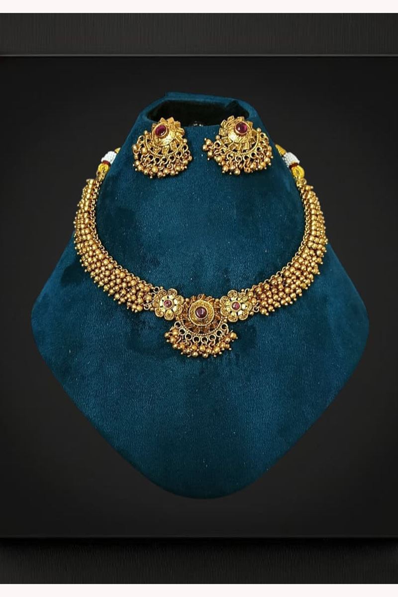 Heavenly Golden Designer Necklace Set for Wedding, Reception, and Festivals