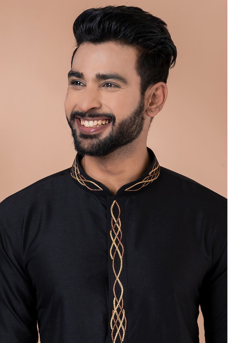 Dashing Black Designer Men’s Kurta Pyjama for Sangeet and Parties