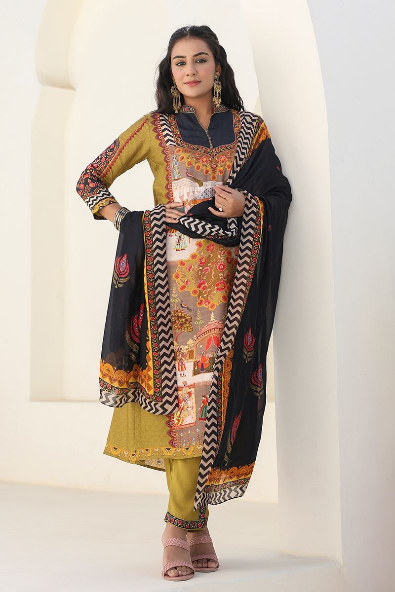 Flawless Green Designer Straight Cut Suit for Mehendi, Festivals, Sangeet, and Parties