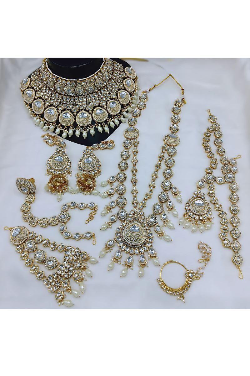 Aesthetic White Designer Bridal Necklace Set for Sangeet, Wedding, and Reception
