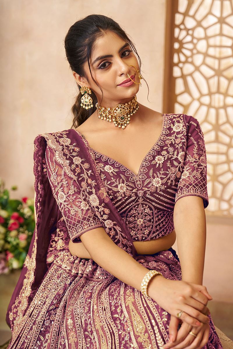 Captivating Designer Bridal Lehenga Choli for Wedding and Reception