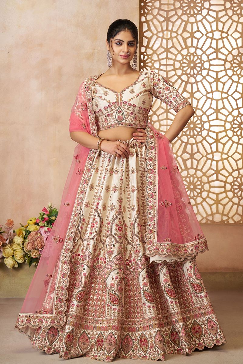 Fascinating Designer Bridal Lehenga Choli for Engagement, Reception, and Pre-Wedding Shoot