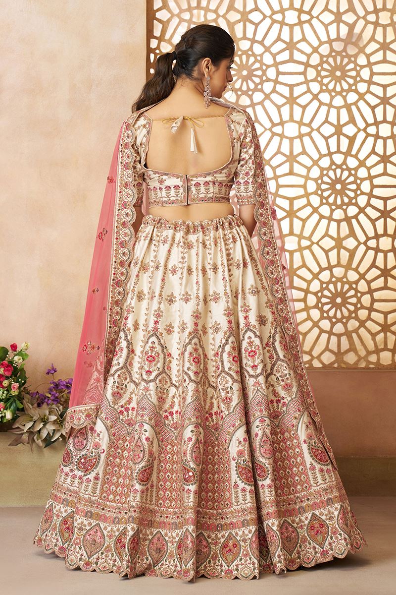 Fascinating Designer Bridal Lehenga Choli for Engagement, Reception, and Pre-Wedding Shoot