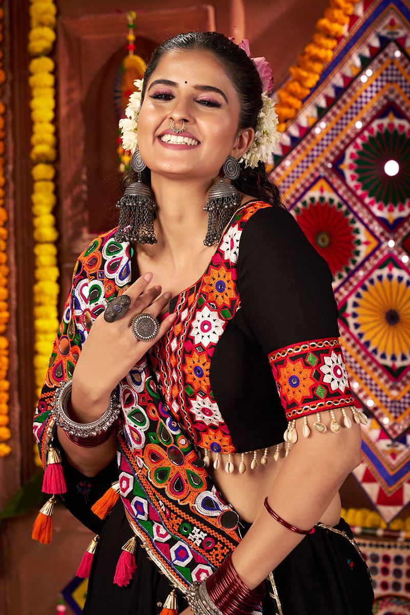 Appealing Designer Navratri Lehenga Choli for Garba Dance and Festival Celebrations