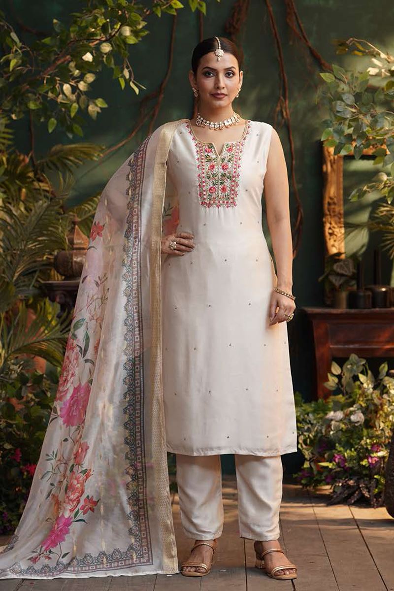 Mesmerizing Designer Straight Cut Suit for Festivals, Sangeet, and Parties