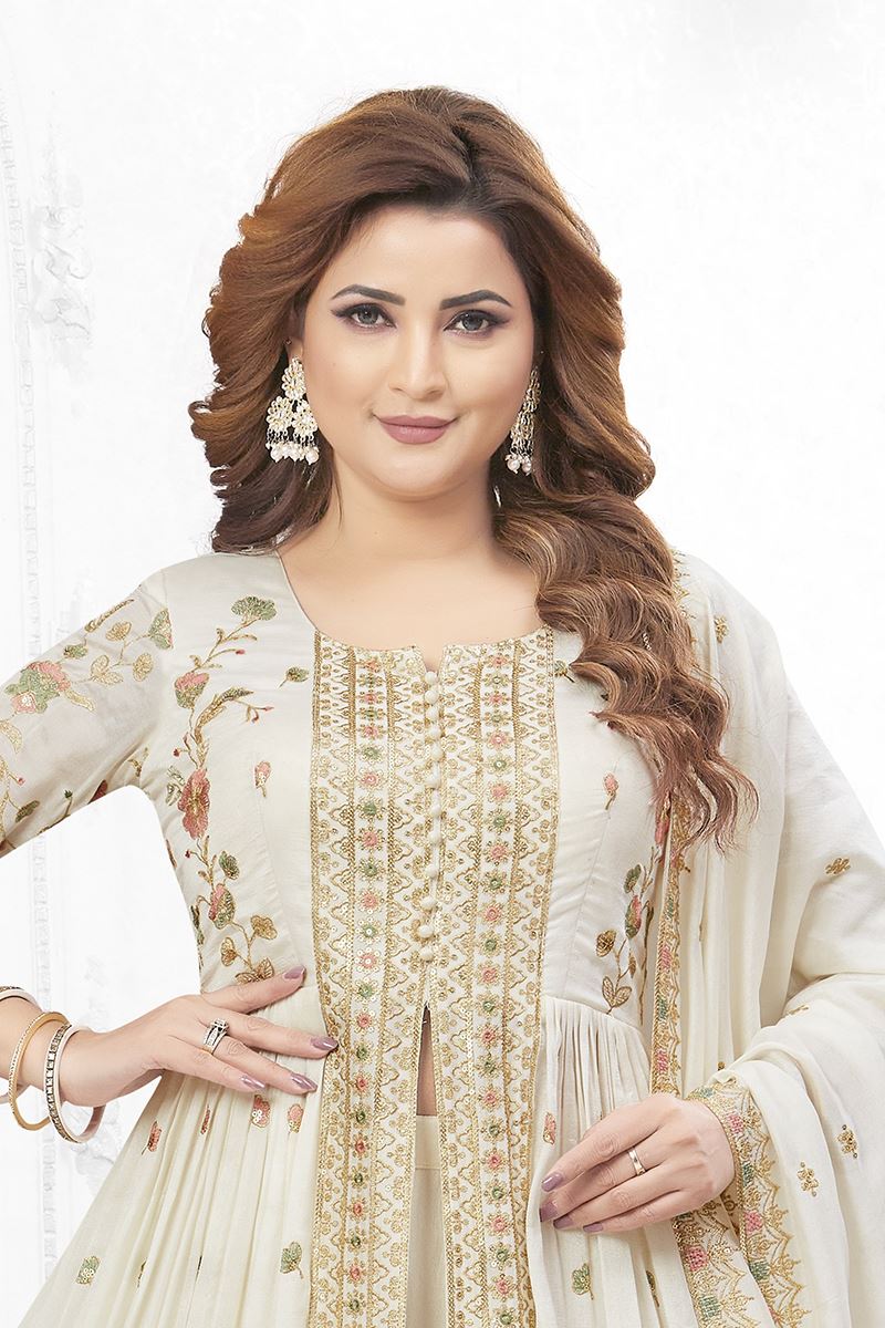 Flawless Muslin Silk Designer Anarkali Suit for Festivals, Sangeet, and Parties