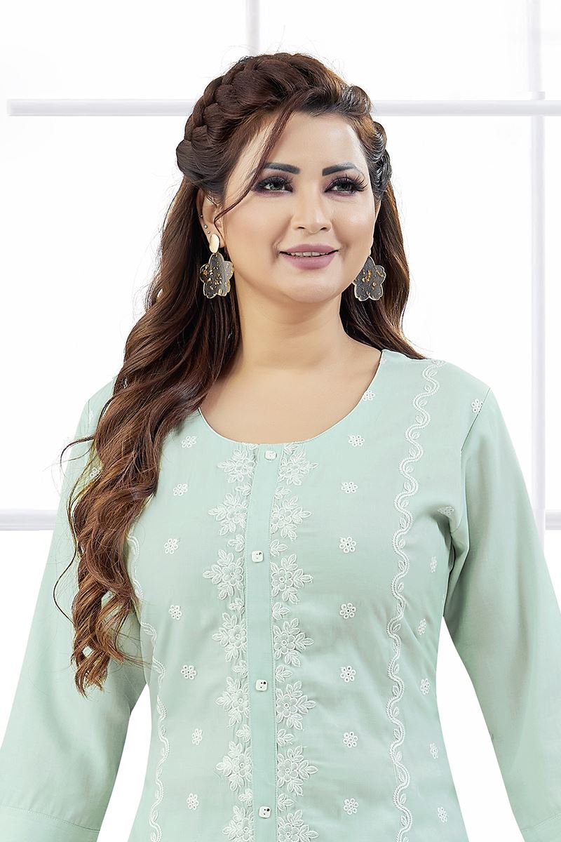 Spectacular Pista Designer Co-Ord Set for Mehendi, Sangeet, and Parties