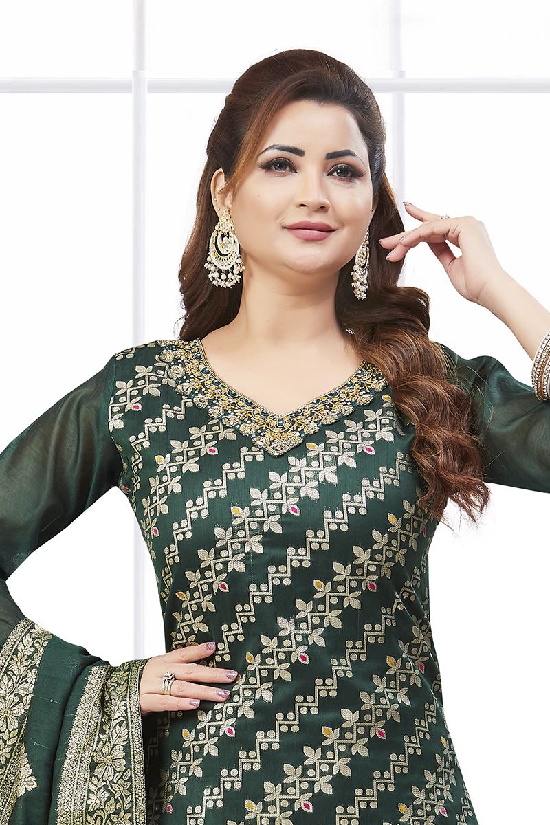 Heavenly Designer Straight Cut Suit for Mehendi, Sangeet, and Parties