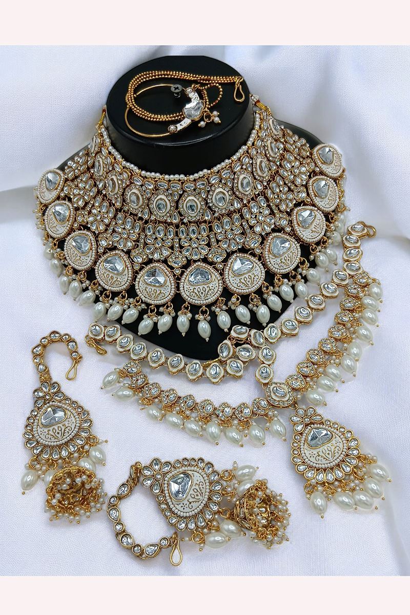 Impressive White Designer Bridal Necklace Set for Wedding and Reception