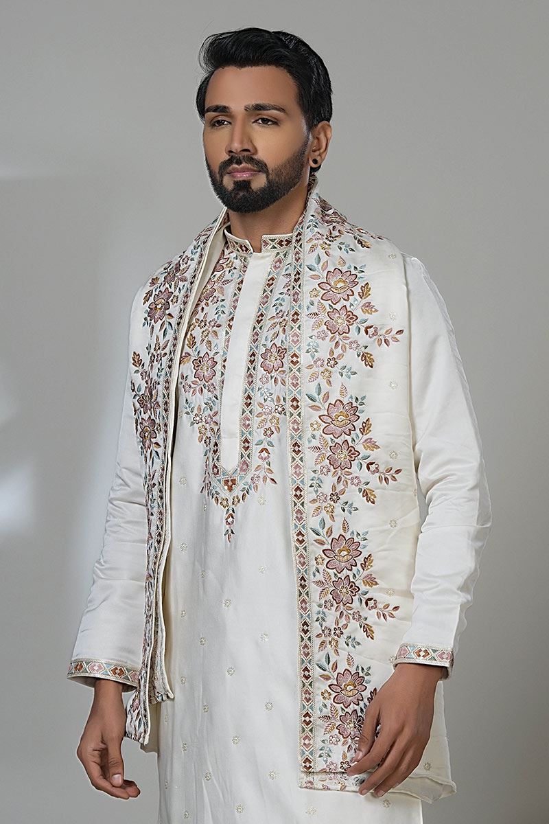 Exquisite Designer Men’s Kurta Pyjama for Festivals, Sangeet, and Parties