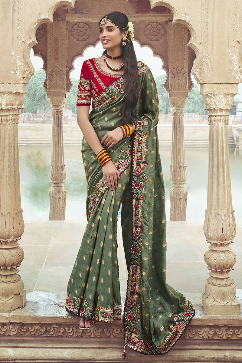 Mesmerizing Silk Designer Saree for Mehendi, Wedding and Reception