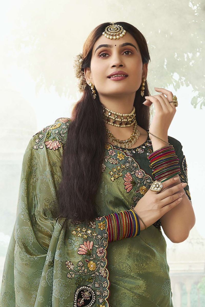 Dazzling Silk Designer Saree for Mehendi, Wedding and Reception