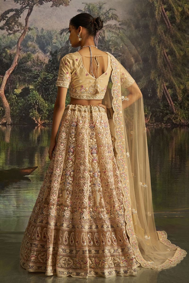 Impressive Soft Net Designer Wedding Lehenga Choli for Wedding and Reception