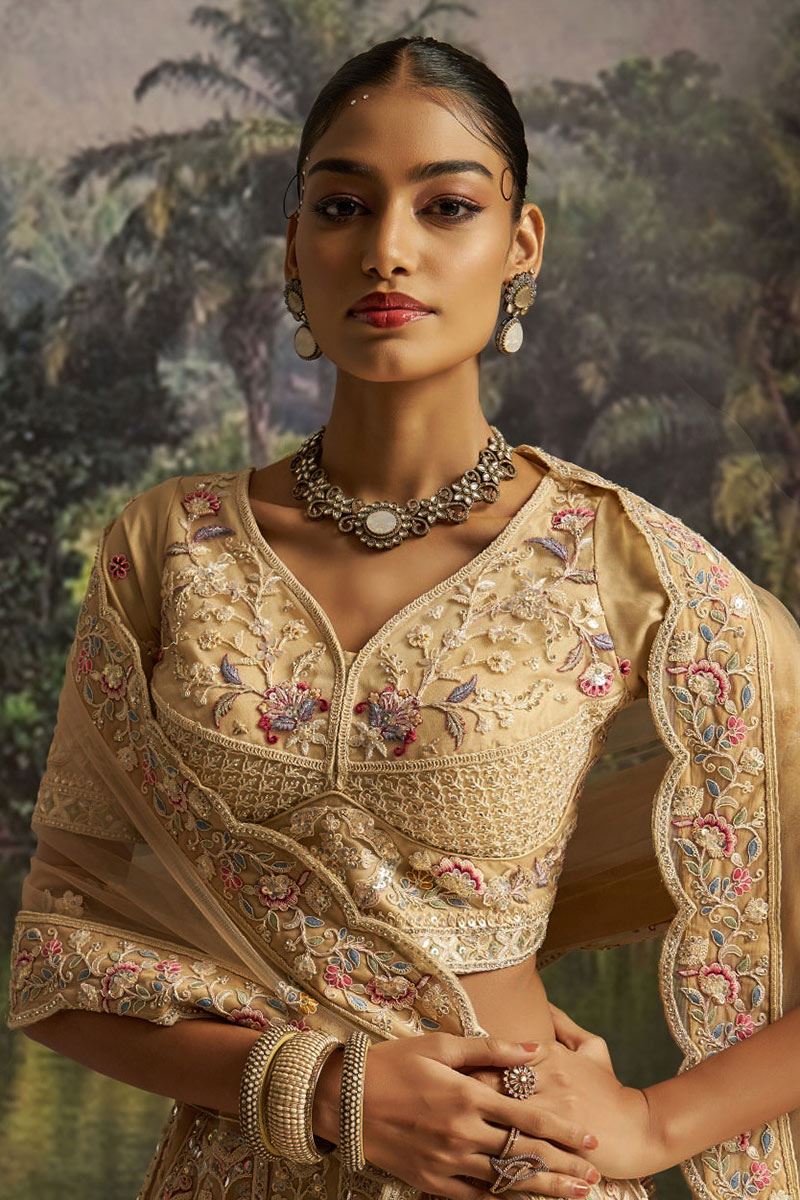 Impressive Soft Net Designer Wedding Lehenga Choli for Wedding and Reception