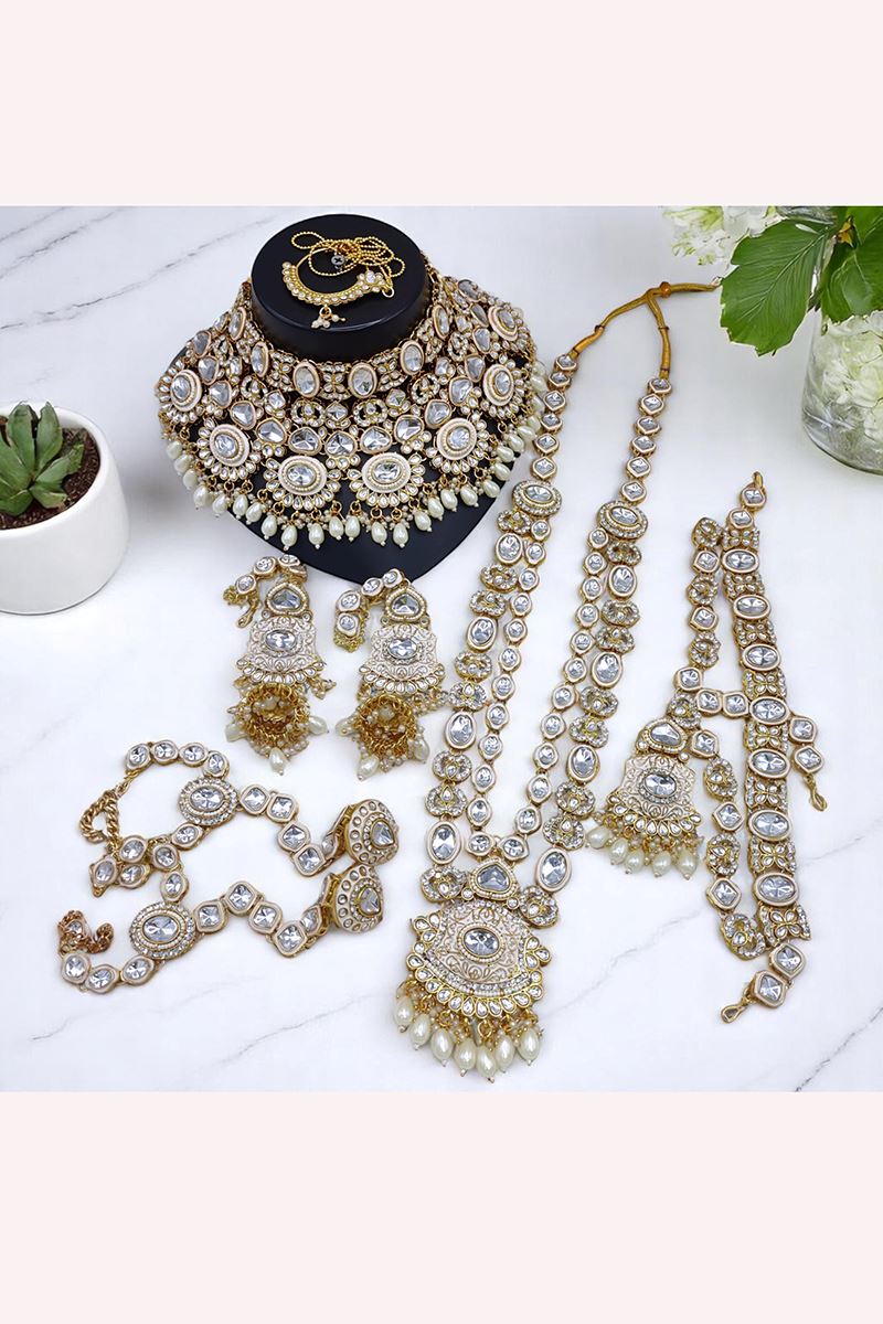 Surreal Designer Necklace Set for Wedding and Reception