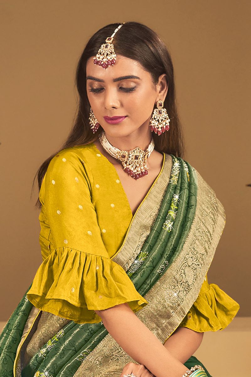 Fascinating Silk Designer Saree for Wedding and Reception